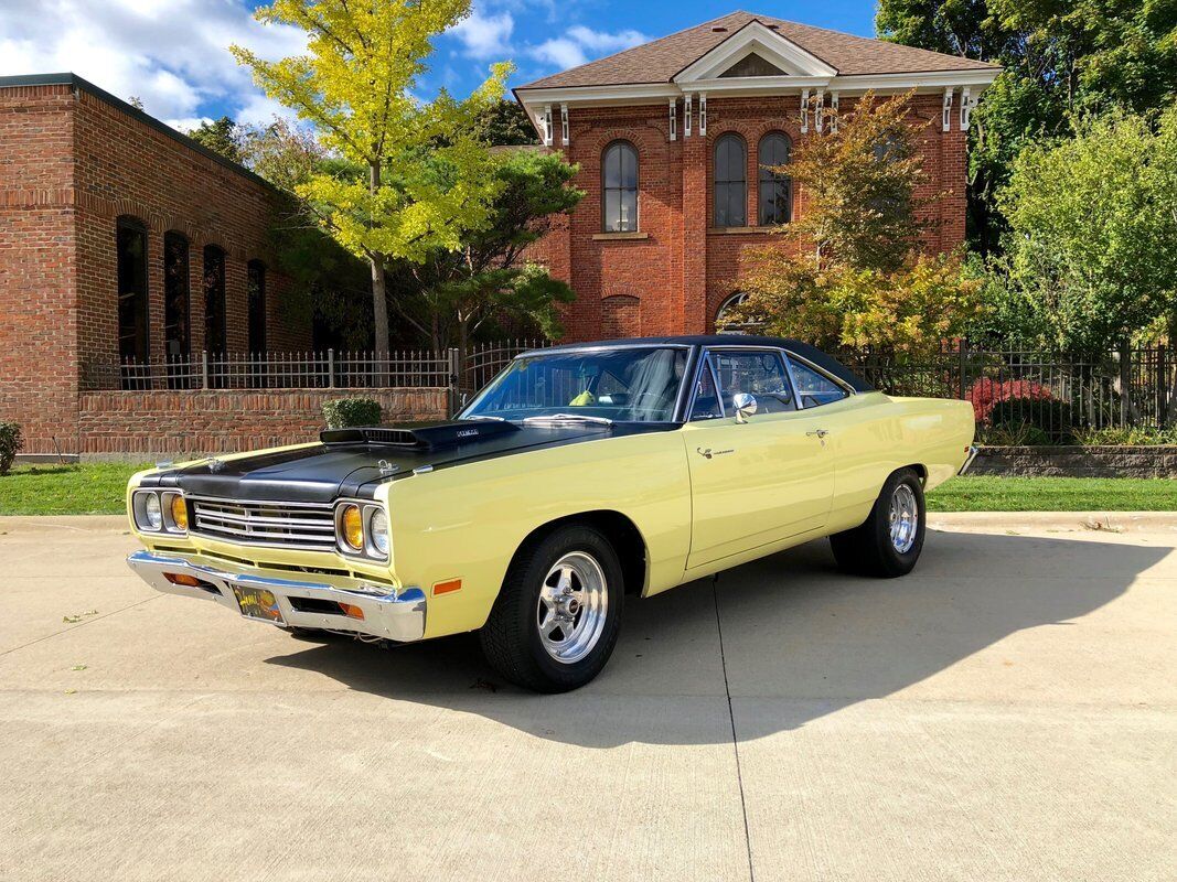 Plymouth-Road-Runner-Coupe-1969-3