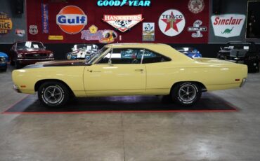 Plymouth-Road-Runner-Coupe-1969-5