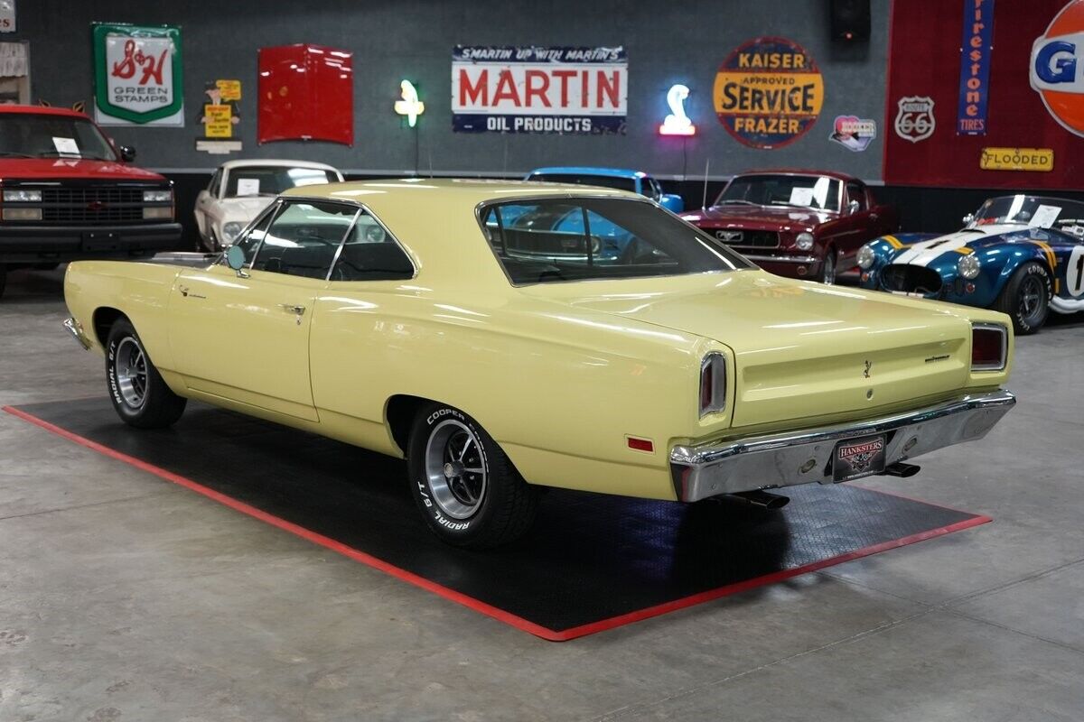 Plymouth-Road-Runner-Coupe-1969-6