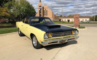 Plymouth-Road-Runner-Coupe-1969-6