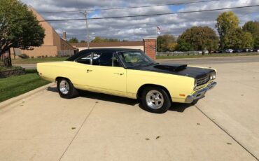 Plymouth-Road-Runner-Coupe-1969-8