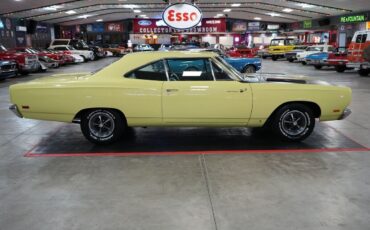 Plymouth-Road-Runner-Coupe-1969-9