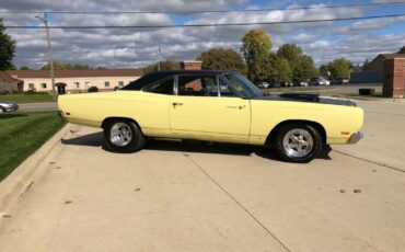 Plymouth-Road-Runner-Coupe-1969-9