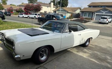 Plymouth-Road-runner-1968-6