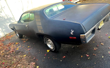 Plymouth-Roadrunner-1972-2