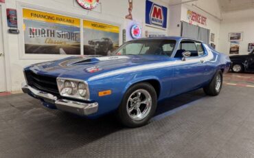 Plymouth-Satellite-1973