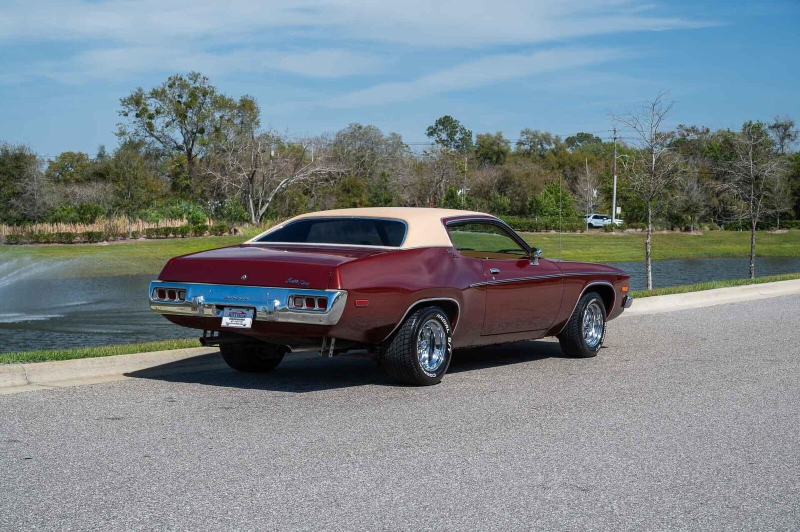 Plymouth-Satellite-1973-5