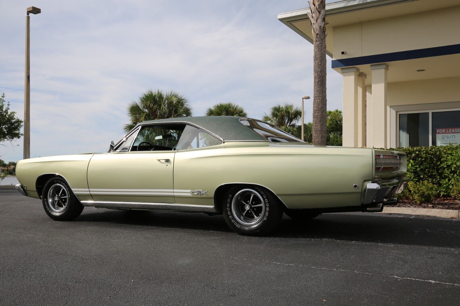 Plymouth-Satellite-Coupe-1968-4