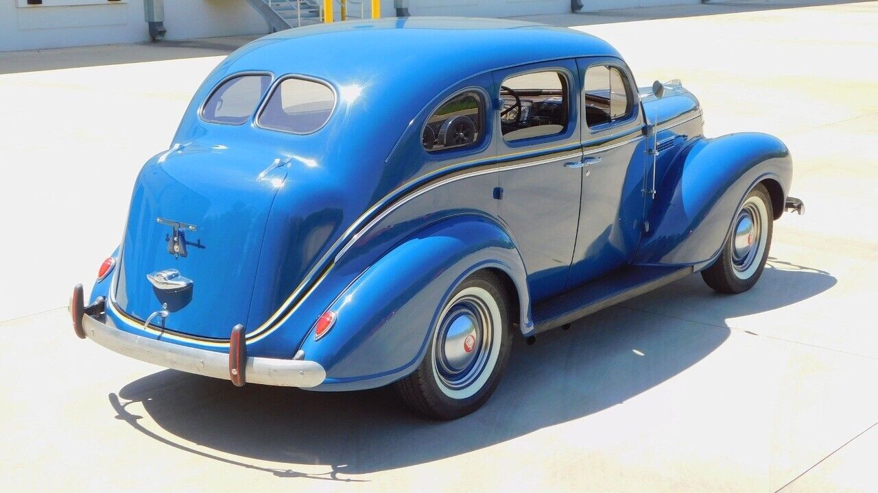 Plymouth-Sedan-Berline-1939-7