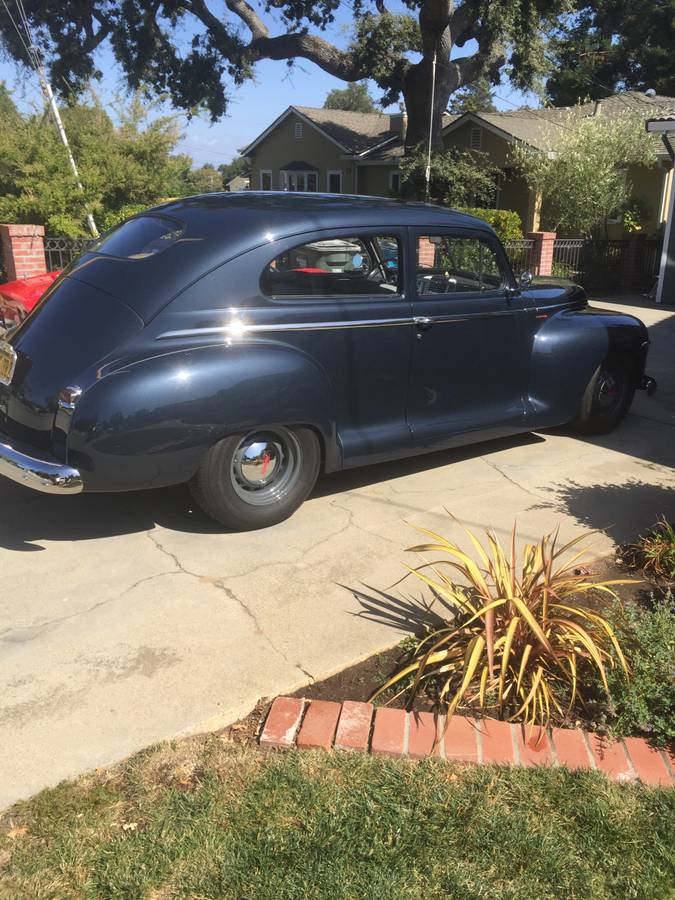 Plymouth-Special-deluxe-1948-2