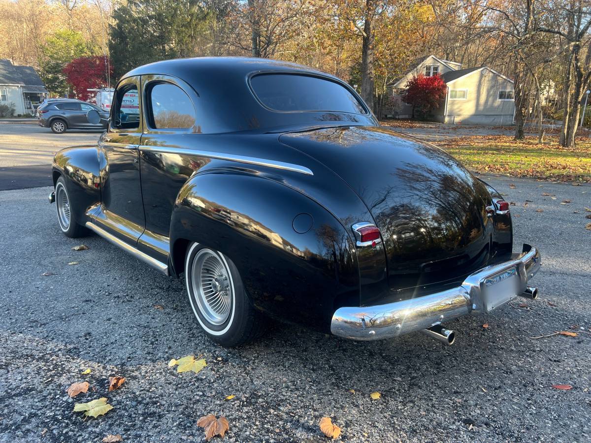 Plymouth-Special-deluxe-1948-9