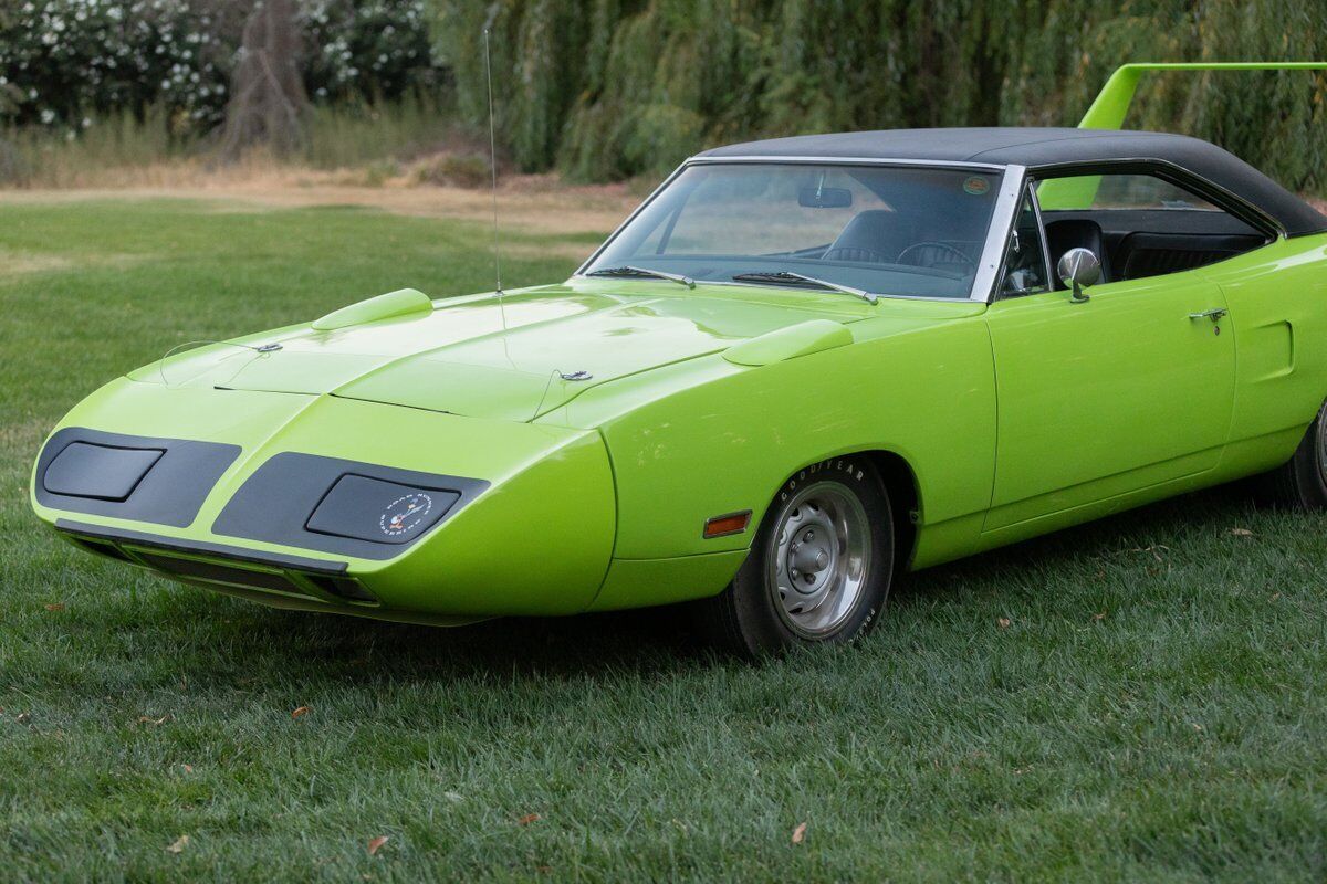 Plymouth-Superbird-1970-15