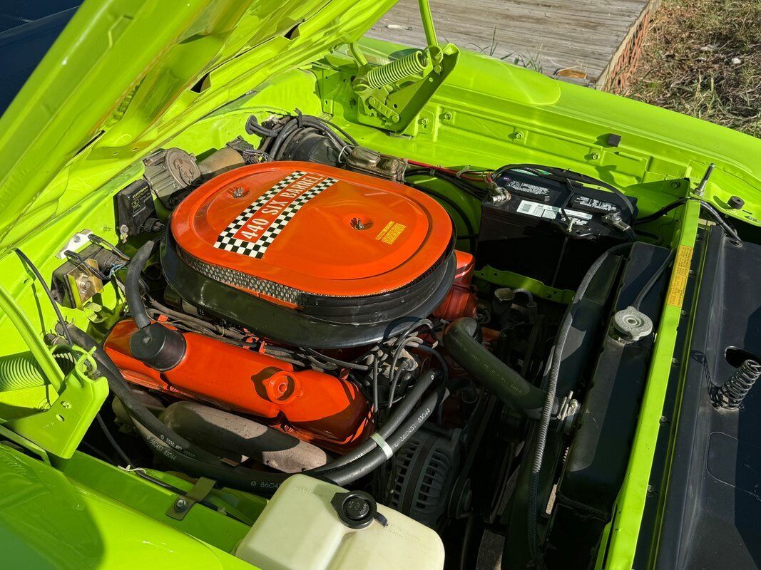 Plymouth-Superbird-1970-19