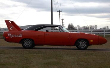 Plymouth-Superbird-1970-2