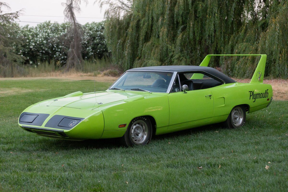 Plymouth-Superbird-1970-2