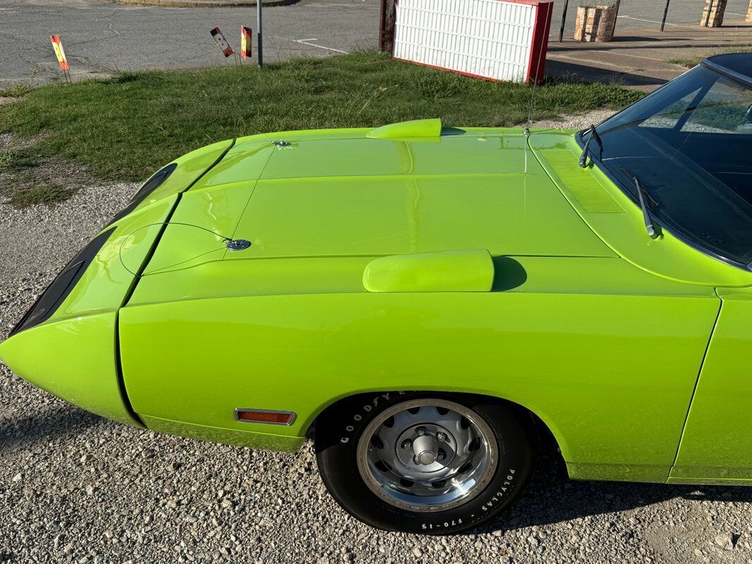 Plymouth-Superbird-1970-23