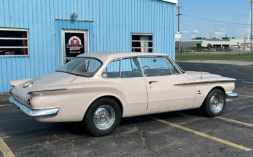 Plymouth-Valiant-1962-3