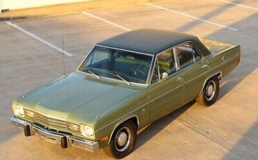 Plymouth-Valiant-1973-4