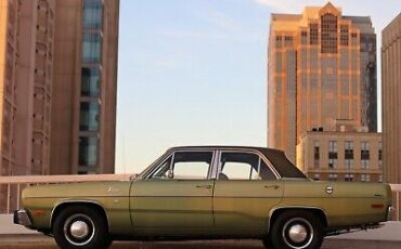 Plymouth-Valiant-1973-5