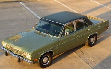 Plymouth-Valiant-1973-6