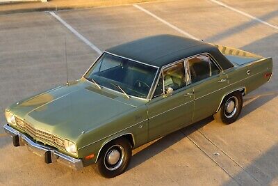 Plymouth-Valiant-1973-6