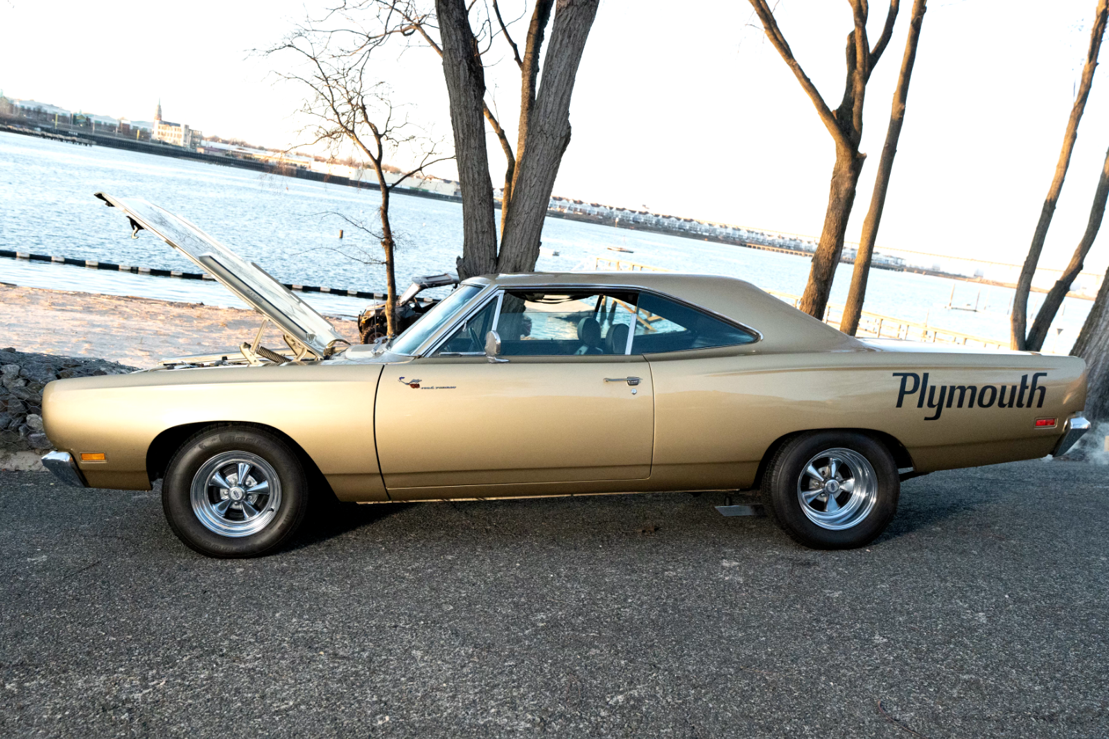 Plymouth-roadrunner-Coupe-1969-9