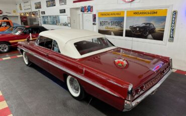 Pontiac-Bonneville-1961-2