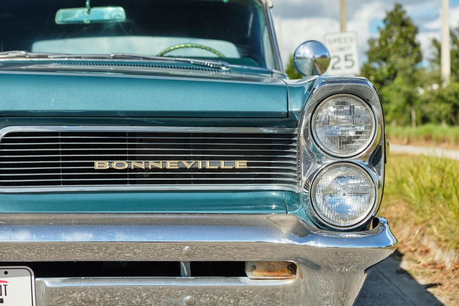 Pontiac-Bonneville-1963-25