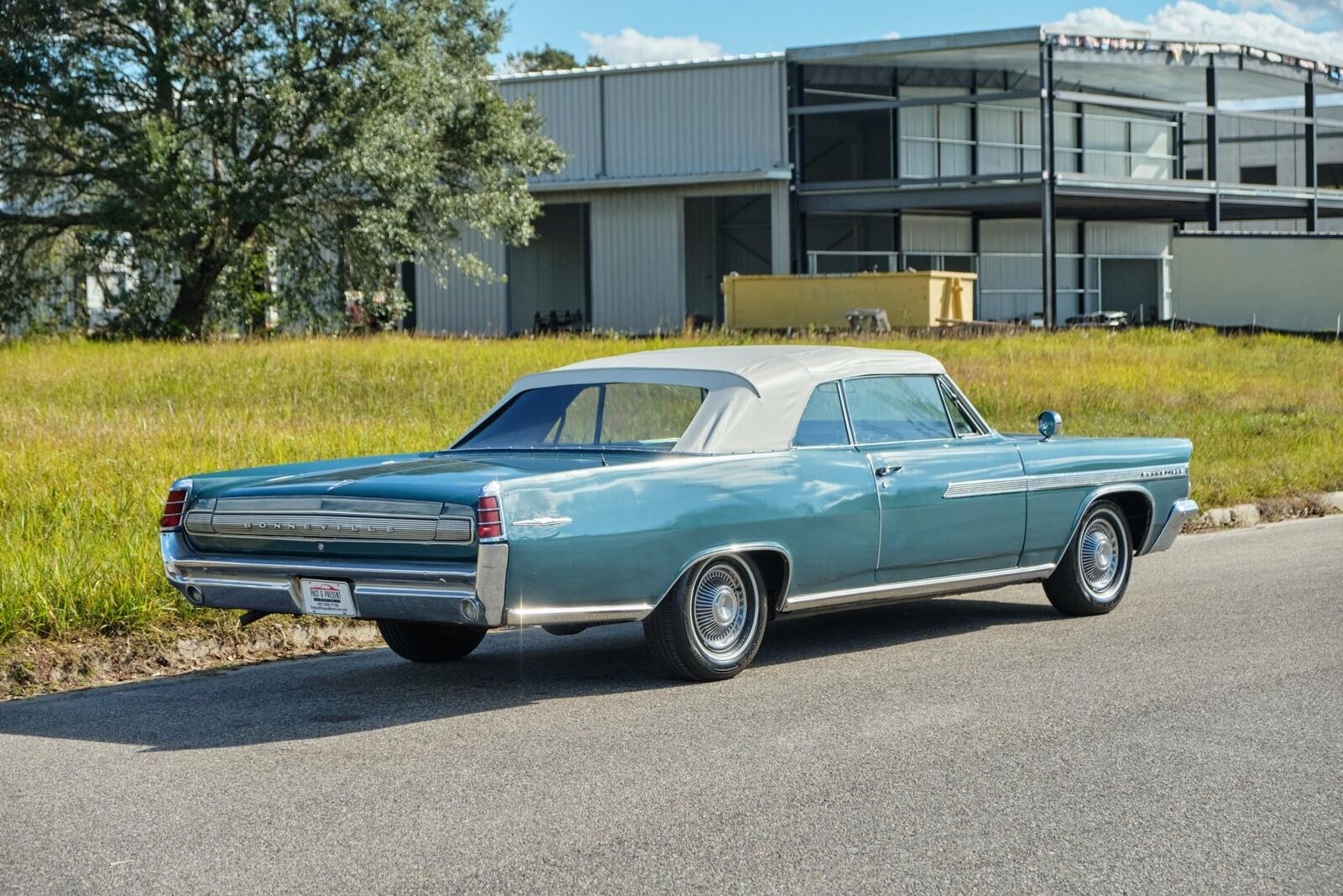 Pontiac-Bonneville-1963-5