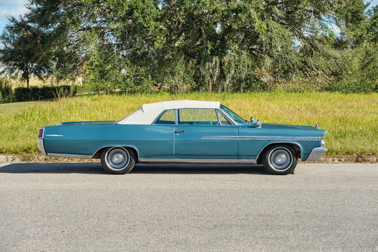 Pontiac-Bonneville-1963-6