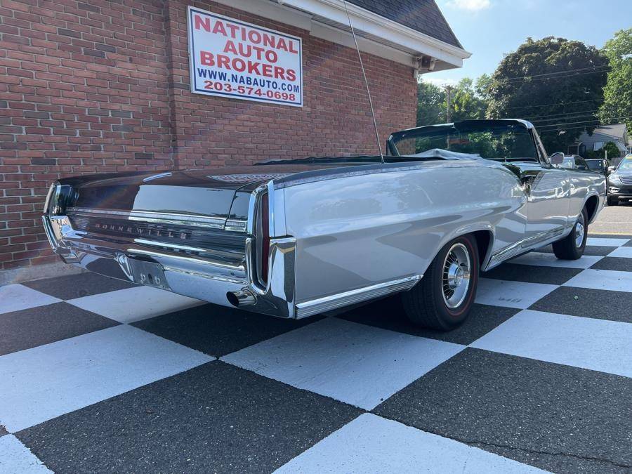 Pontiac-Bonneville-convertible-1964-16