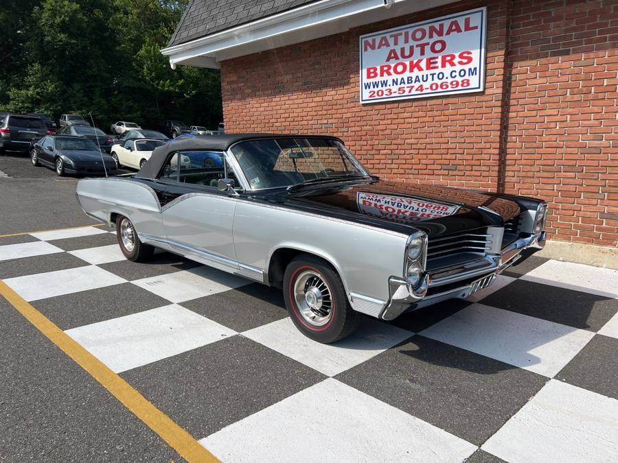 Pontiac-Bonneville-convertible-1964