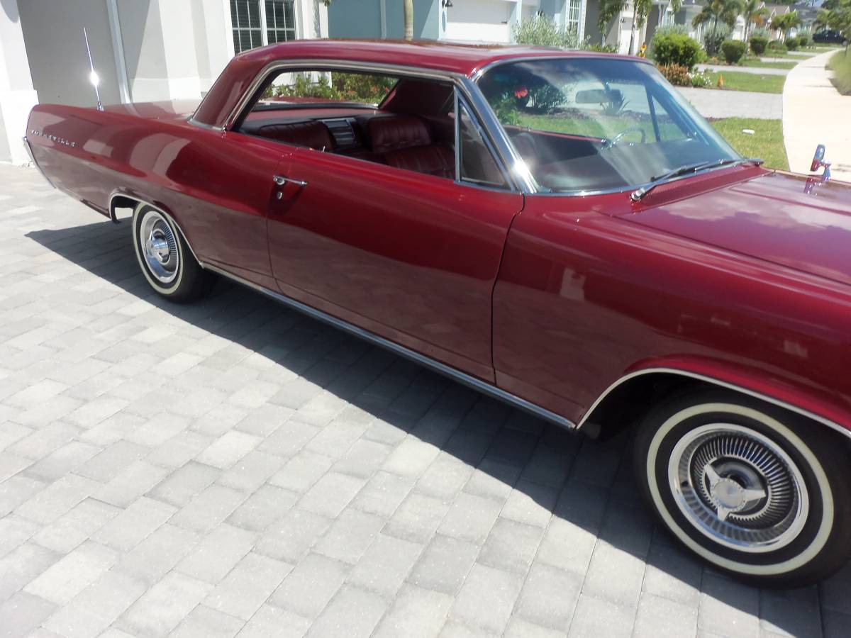 Pontiac-Bonneville-sport-coupe-1964-23