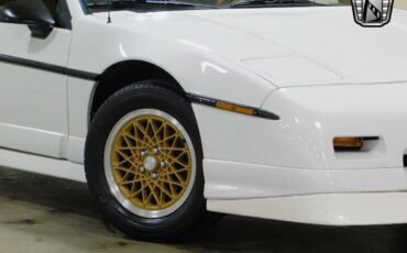 Pontiac-Fiero-1988-8