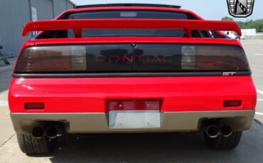 Pontiac-Fiero-Coupe-1986-6