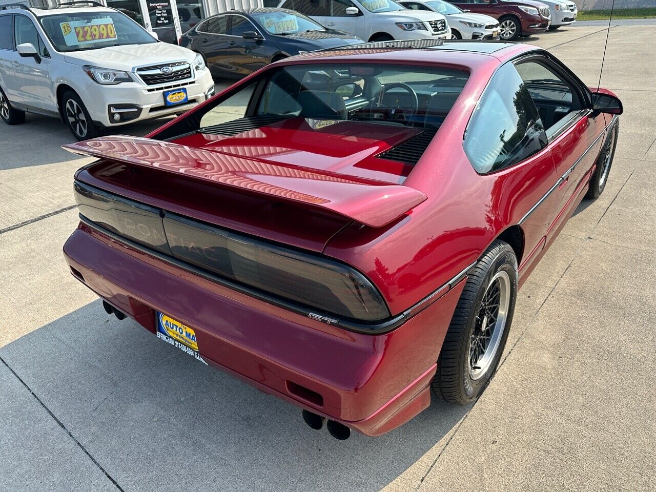 Pontiac-Fiero-Coupe-1988-13