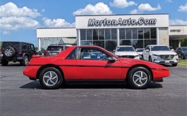 Pontiac-Fiero-Coupe-1988-2