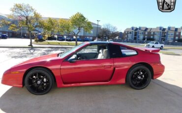 Pontiac-Fiero-Coupe-1988-2