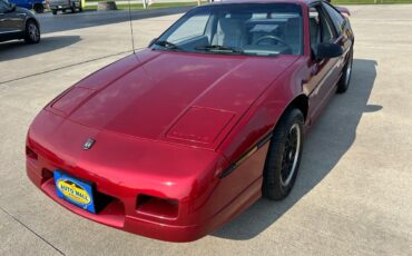 Pontiac-Fiero-Coupe-1988-2