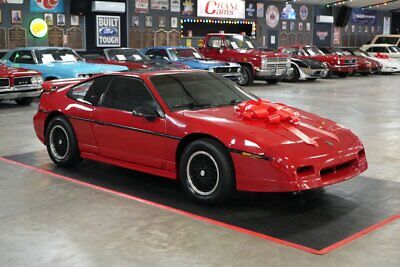 Pontiac-Fiero-Coupe-1988-3