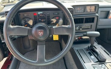 Pontiac-Fiero-Coupe-1988-32