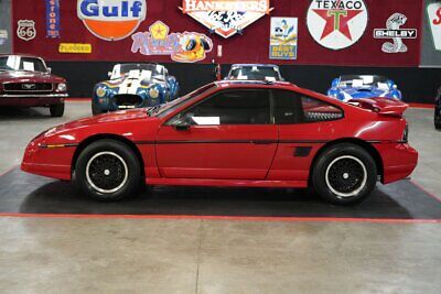 Pontiac-Fiero-Coupe-1988-5