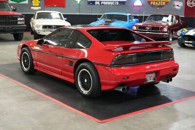 Pontiac-Fiero-Coupe-1988-6