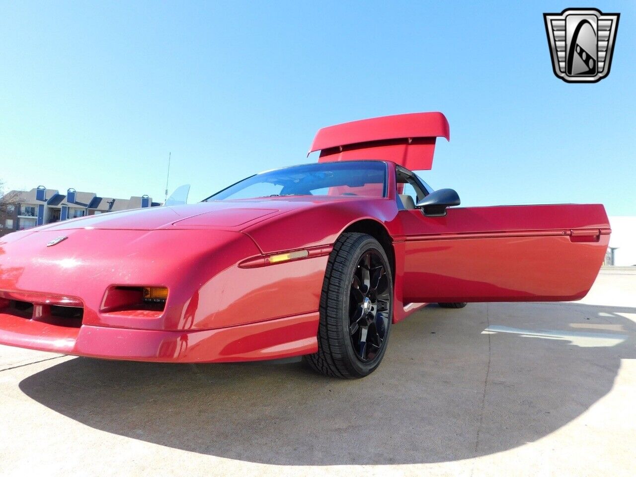 Pontiac-Fiero-Coupe-1988-6