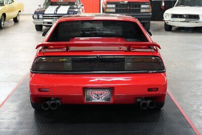 Pontiac-Fiero-Coupe-1988-7