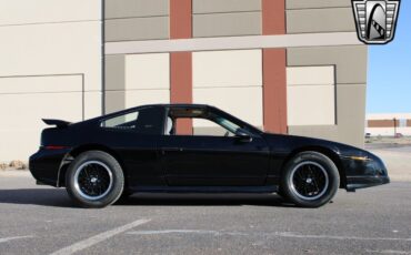 Pontiac-Fiero-Coupe-1988-7