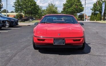 Pontiac-Fiero-Coupe-1988-8