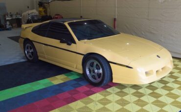 Pontiac-Fiero-gt-1988