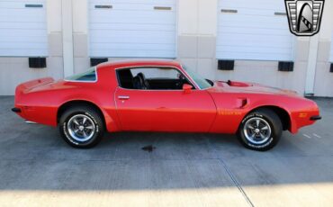 Pontiac-Firebird-1975-5