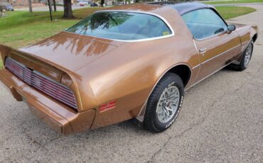 Pontiac-Firebird-1979-3